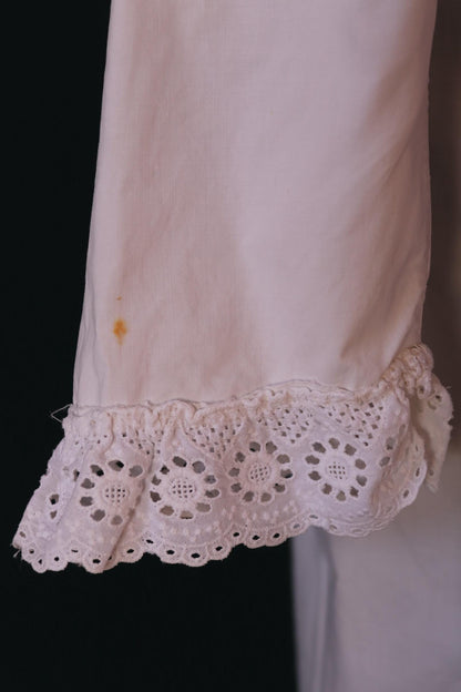 Antique 1800s Victorian white cotton nightgown - vintage 1900s dress - cottagecore - broderie Anglais - 56” chest