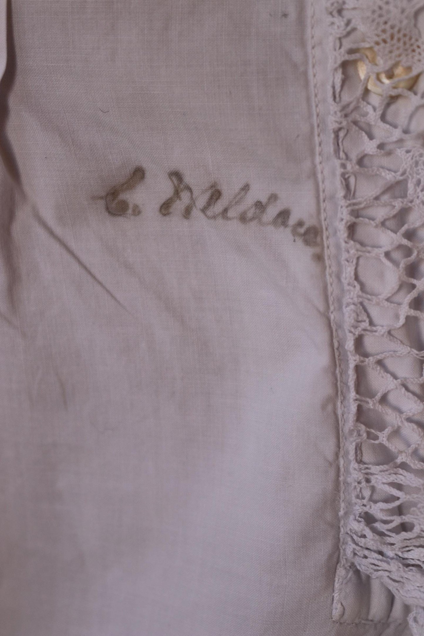 Antique 1800s Victorian white cotton nightgown - vintage 1900s dress - cottagecore - handmade lace - 48” chest