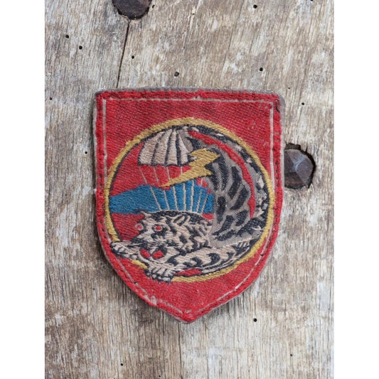 Vintage repro 1970s Vietnam MACV SOG patch - crouching tiger - Special Commando Unit