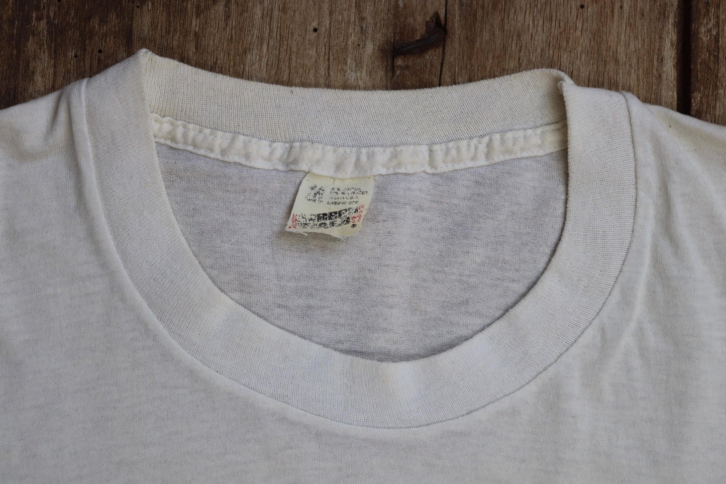 Vintage 1980s t shirt - single stitch - rock n roll print - 36” chest
