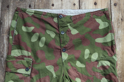 Vintage 1980s Finnish M62 camo trousers - windproof paratrooper pants - 39” x 29”