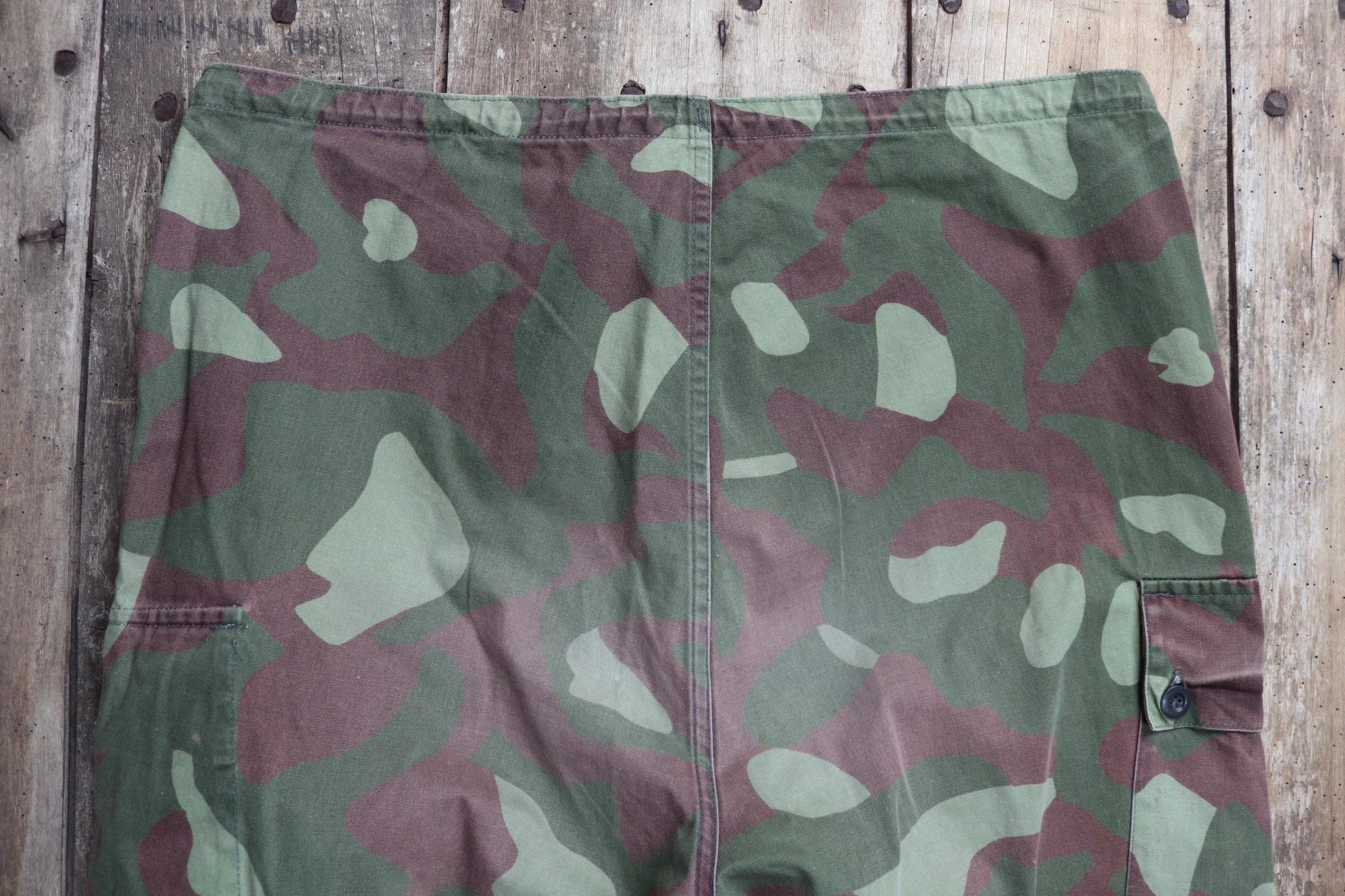 Vintage 1980s Finnish M62 camo trousers - windproof paratrooper pants - 39” x 28”