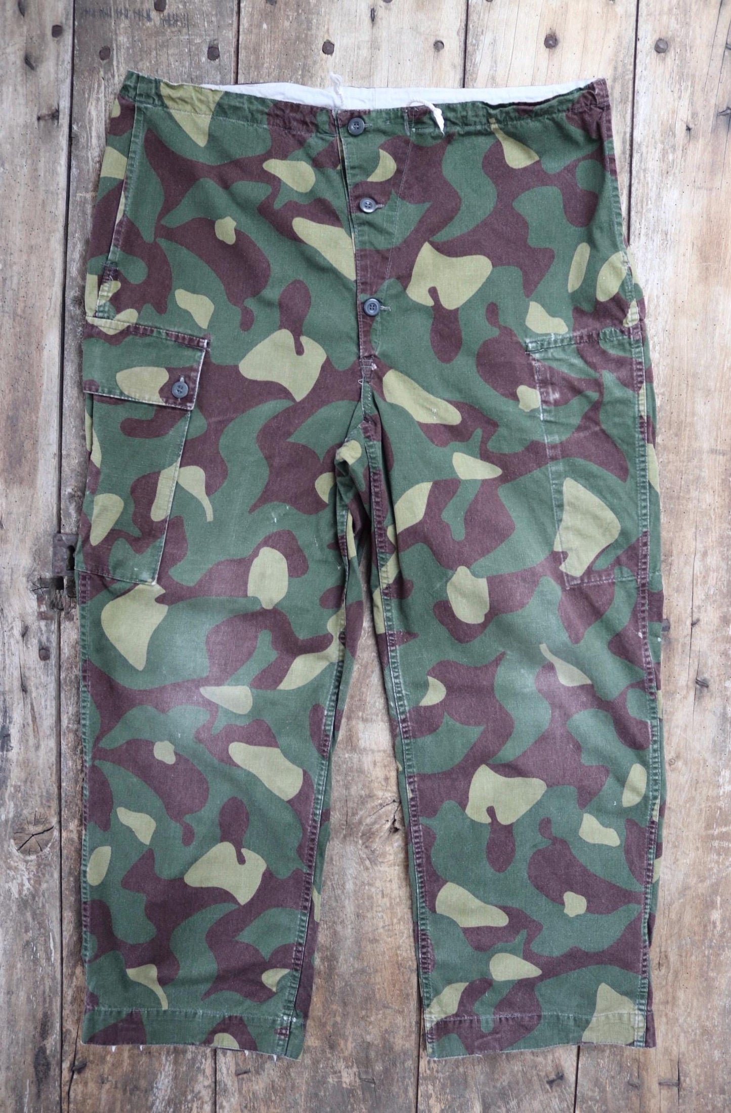 Vintage 1980s Finnish M62 camo trousers - windproof paratrooper pants - 41” x 29”