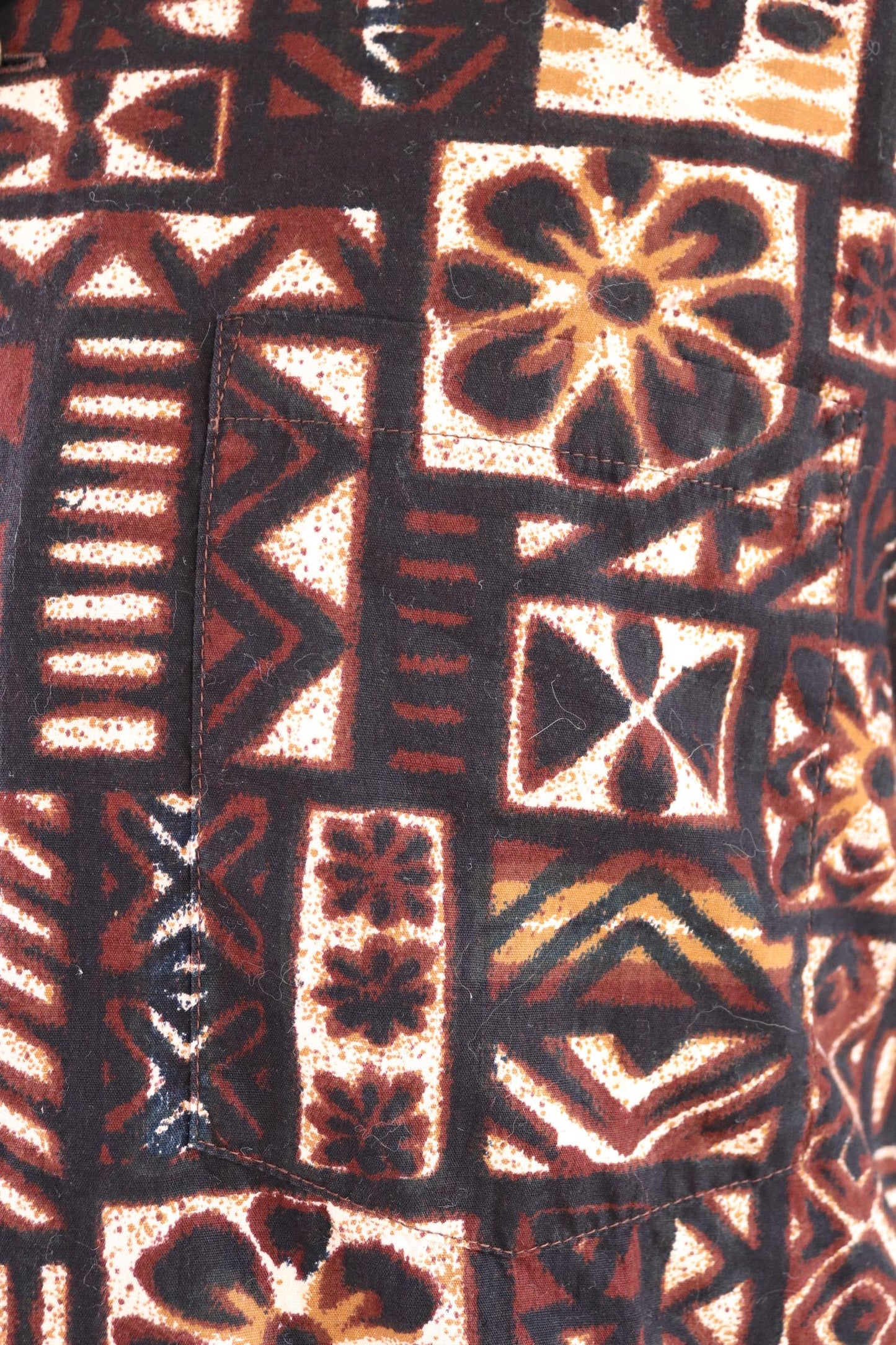 Vintage 1960s cotton Hawaiian shirt - tiki summer top - brown pattern - 42” chest