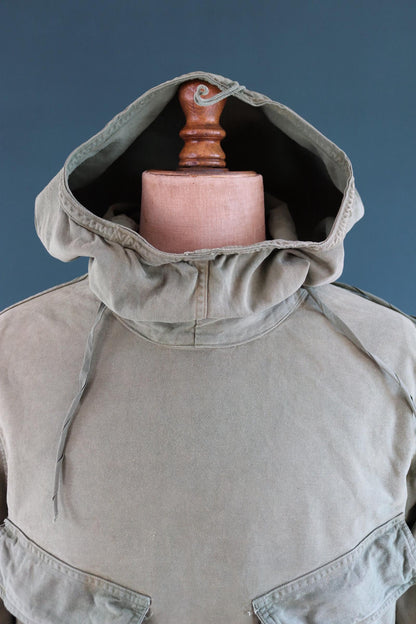Vintage 1940s US Navy gunners smock - wet weather parka - WW2 USN - naval deck jacket - military anorak - 50” chest