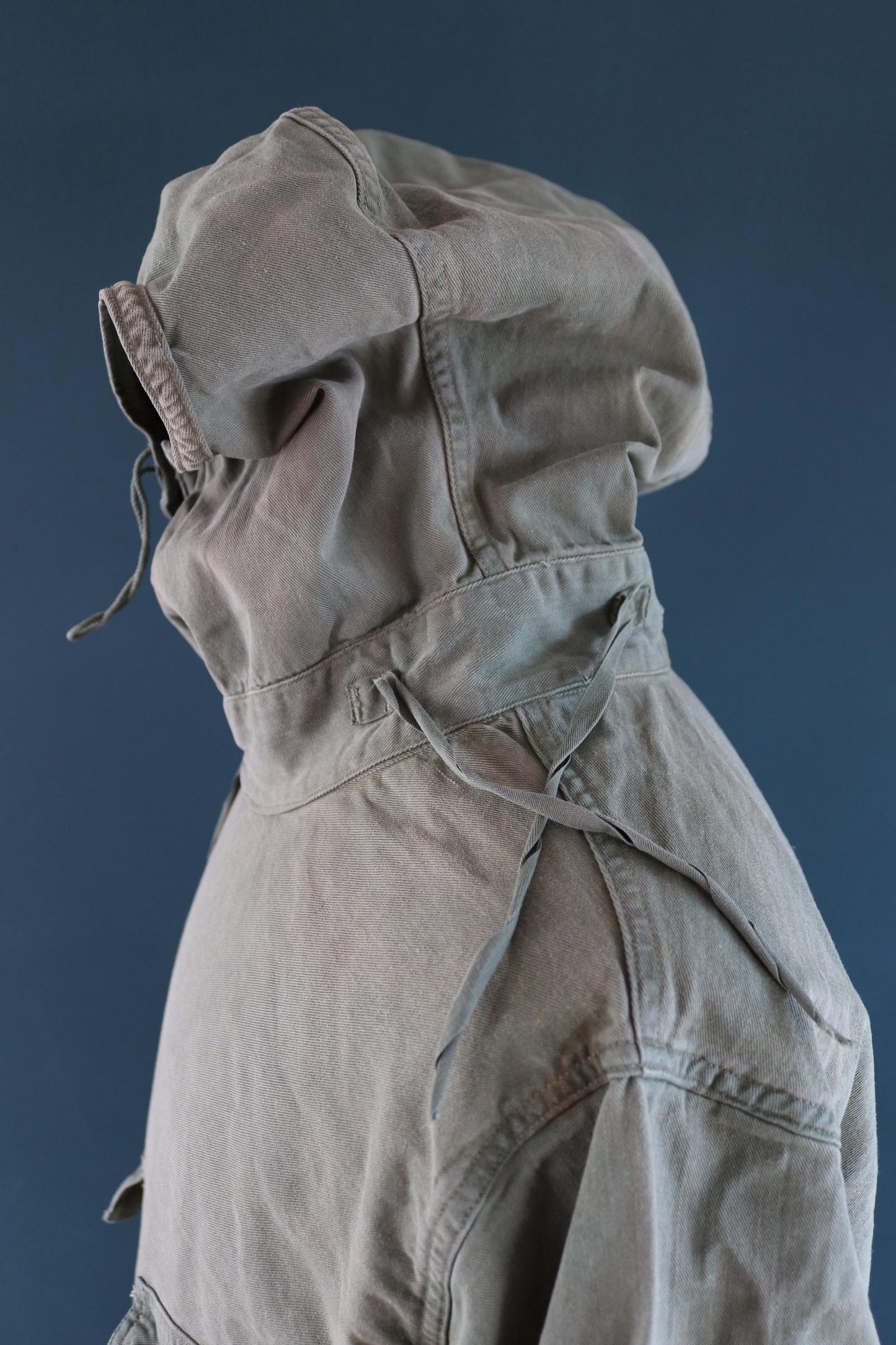 Vintage 1940s US Navy gunners smock - wet weather parka - WW2 USN - naval deck jacket - military anorak - 50” chest
