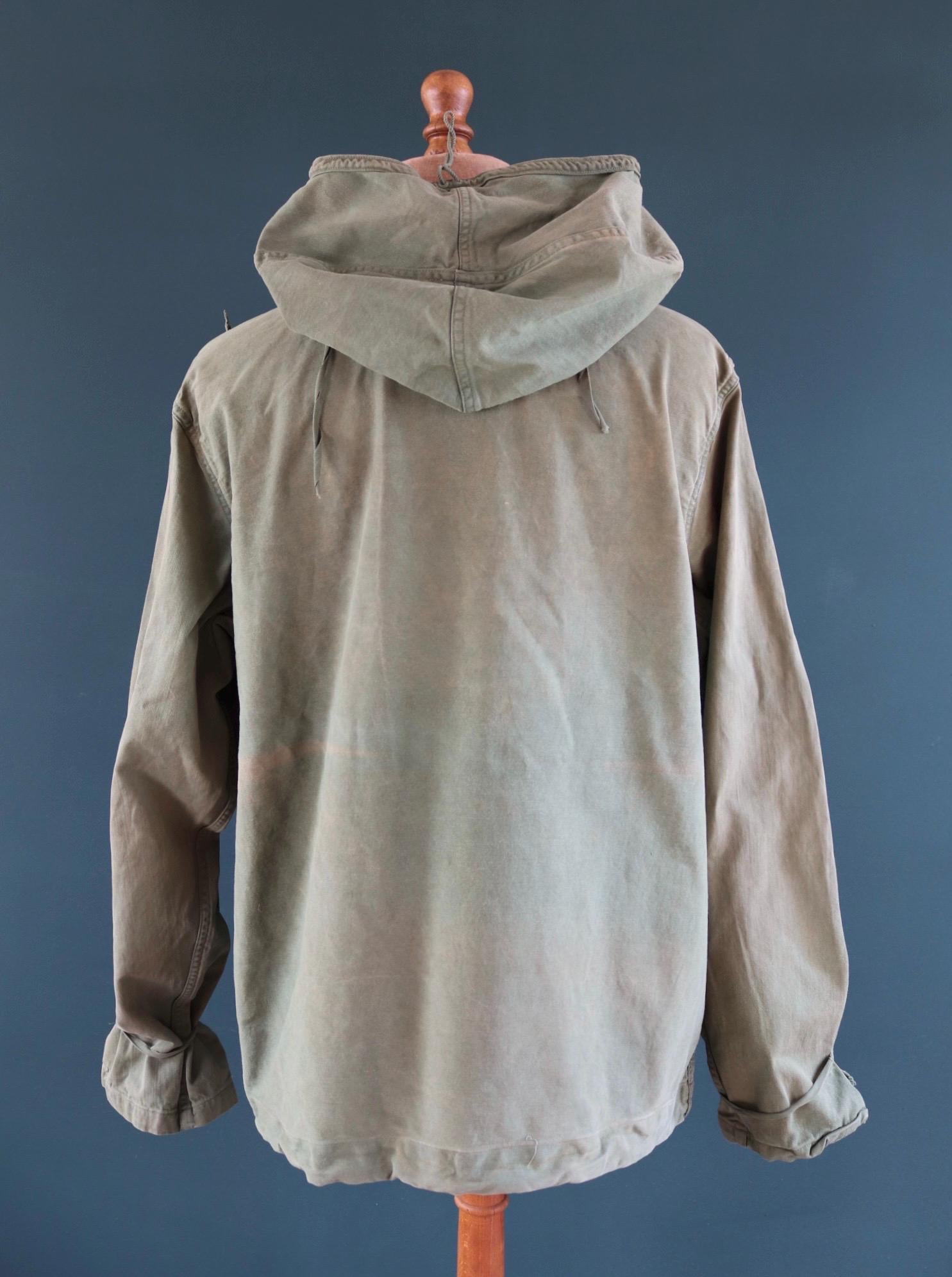 Vintage 1940s US Navy gunners smock - wet weather parka - WW2 USN - naval deck jacket - military anorak - 50” chest