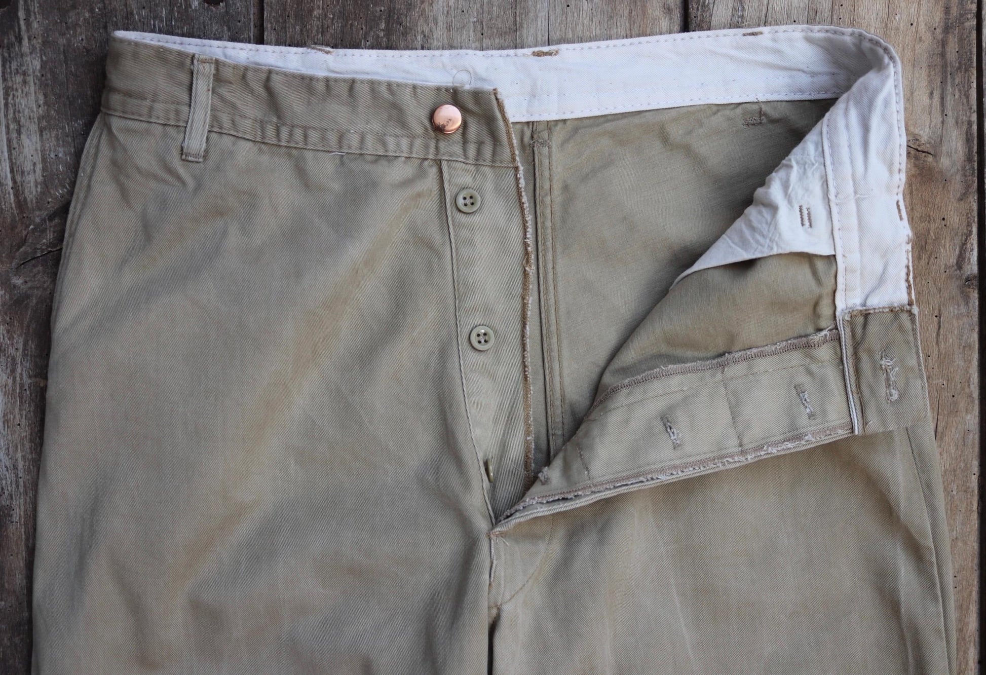Vintage 1970s British style chinos - military trousers - prison arrows - 33" x 31"
