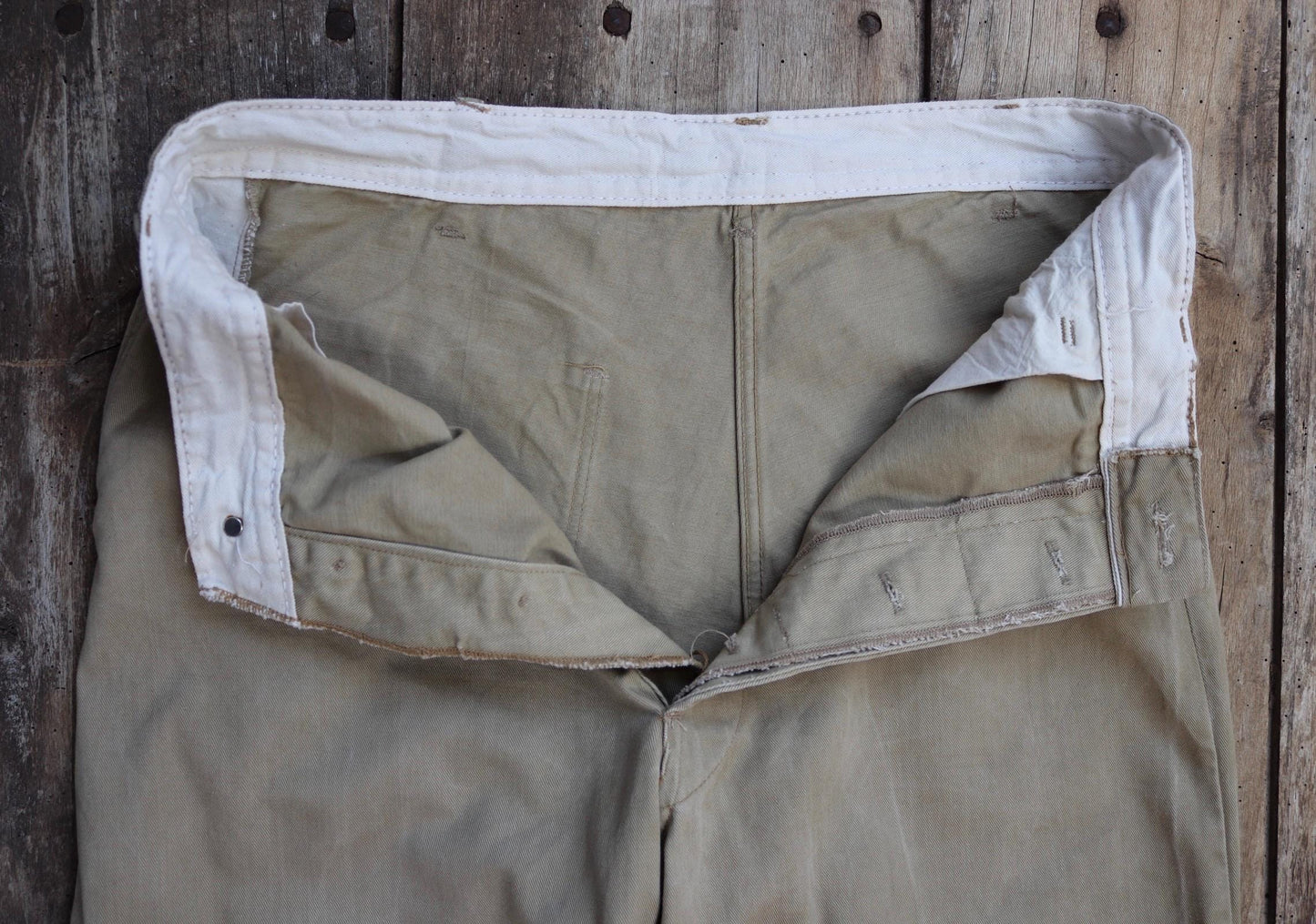 Vintage 1970s British style chinos - military trousers - prison arrows - 33" x 31"