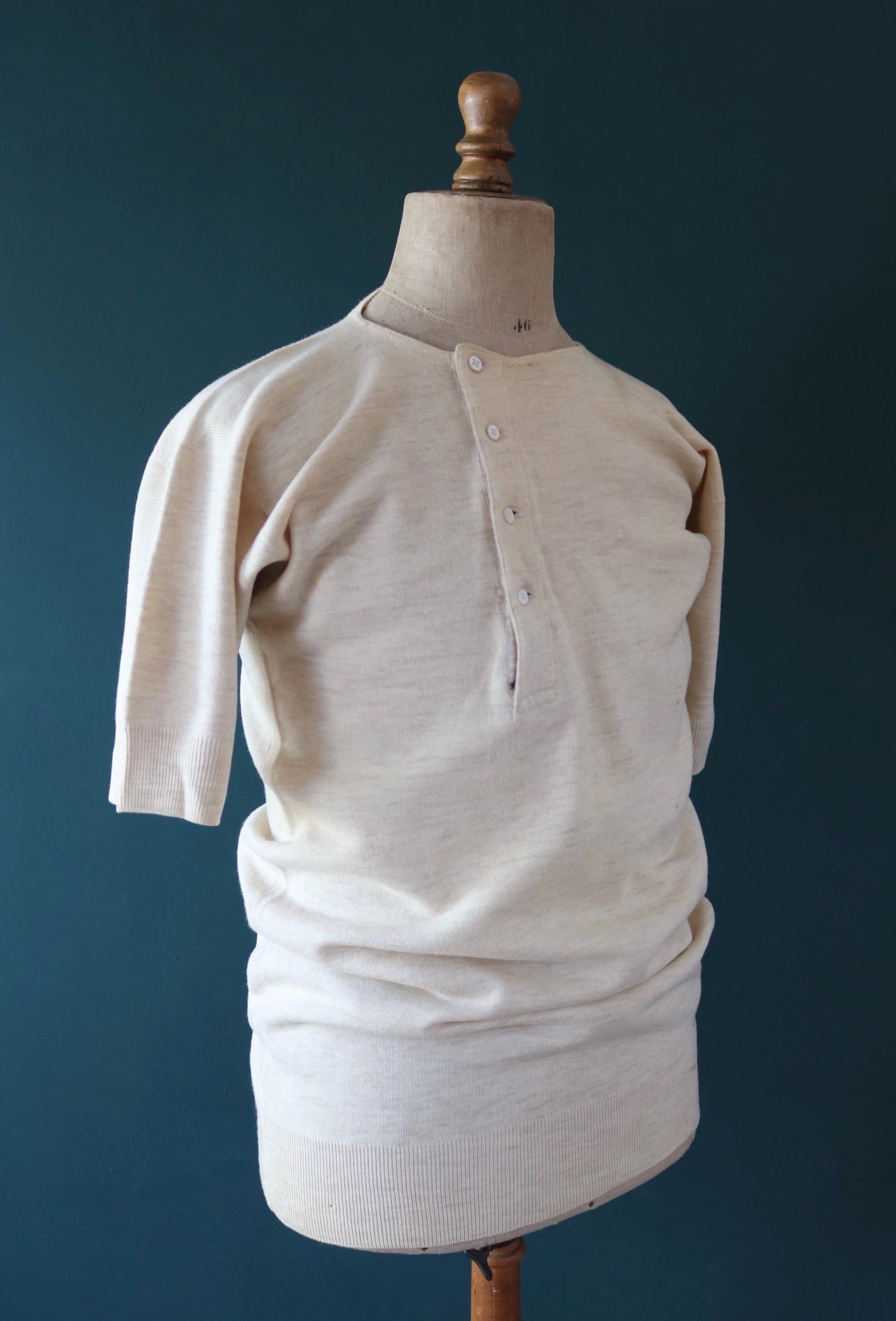 Vintage 1940s Harrods wool undershirt - WW2 clothing - Henley top - thermal layer - 40" chest