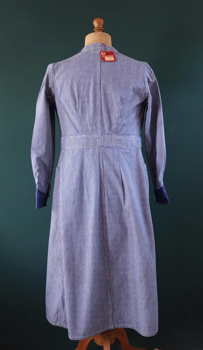 Vintage 1940s deadstock womens forecourt overall dress - Beacon British workwear - rare petrolania - Esso patch - 38” chest