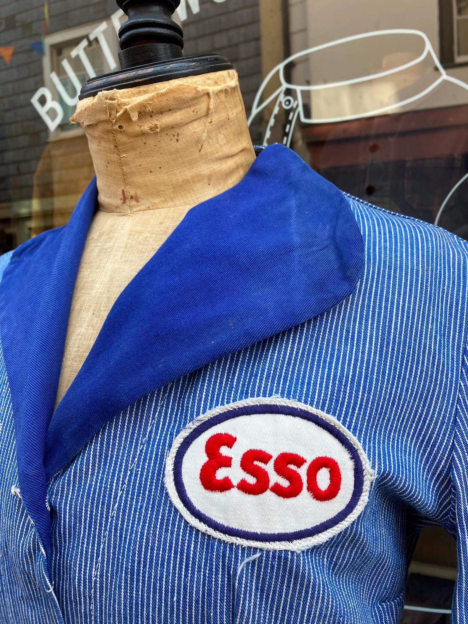 Vintage 1940s deadstock womens forecourt overall dress - Beacon British workwear - rare petrolania - Esso patch - 38” chest