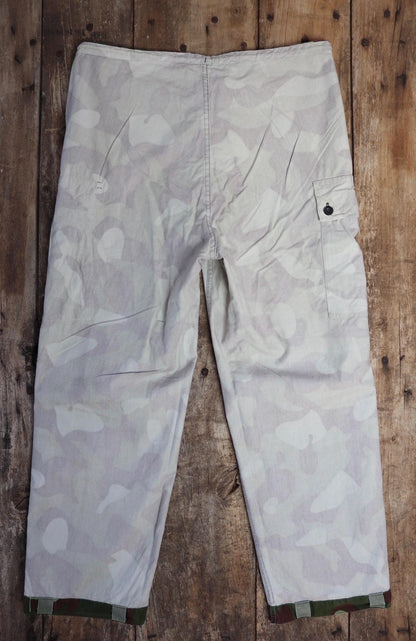 Vintage 1980s Finnish M62 camo trousers - windproof paratrooper pants - 40” x 28”