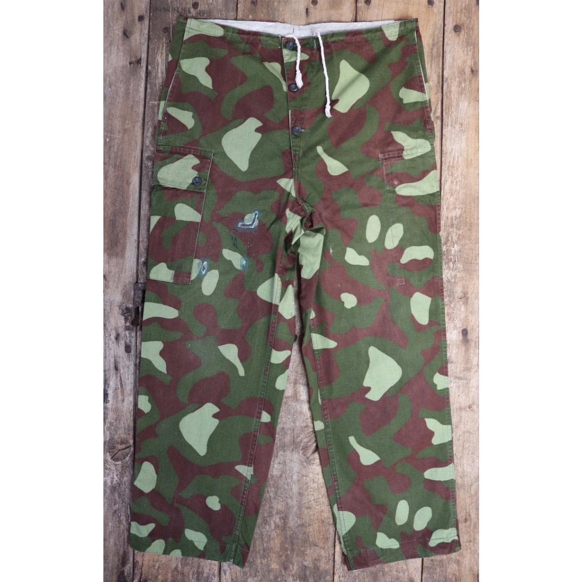 Vintage 1980s Finnish M62 camo trousers - windproof paratrooper pants - 38” x 29”