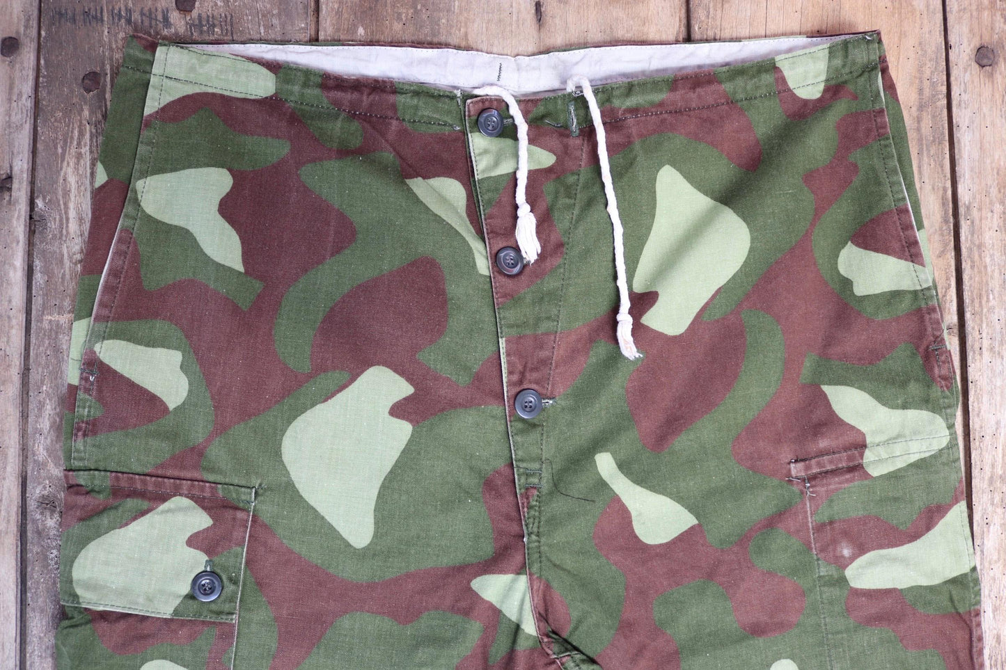Vintage 1980s Finnish M62 camo trousers - windproof paratrooper pants - 38” x 29”