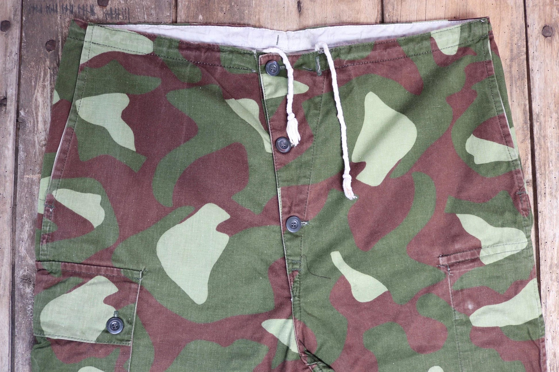 Vintage 1980s Finnish M62 camo trousers - windproof paratrooper pants - 38” x 29”
