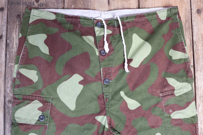 Vintage 1980s Finnish M62 camo trousers - windproof paratrooper pants - 38” x 29”
