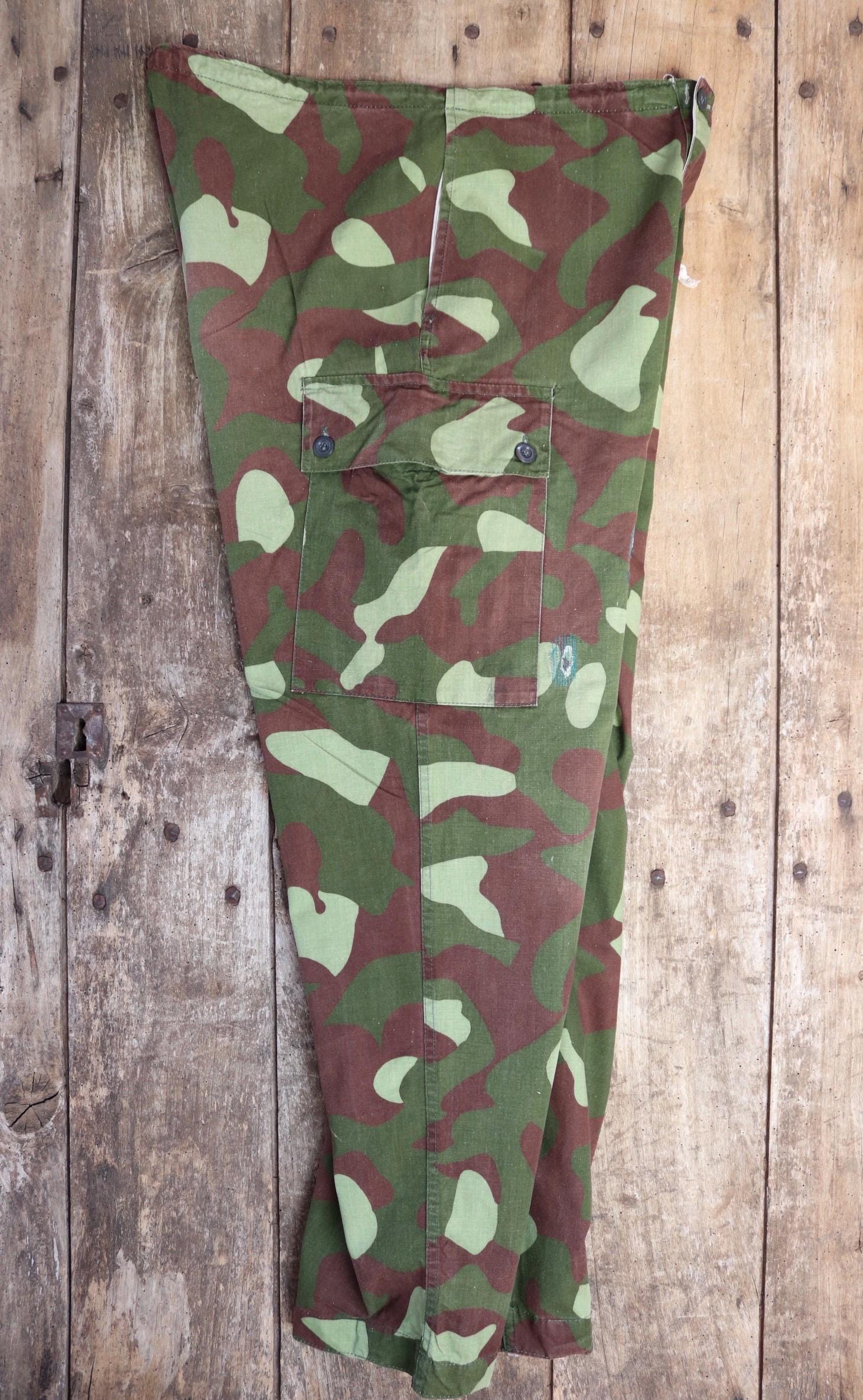 Vintage 1980s Finnish M62 camo trousers - windproof paratrooper pants - 38” x 29”
