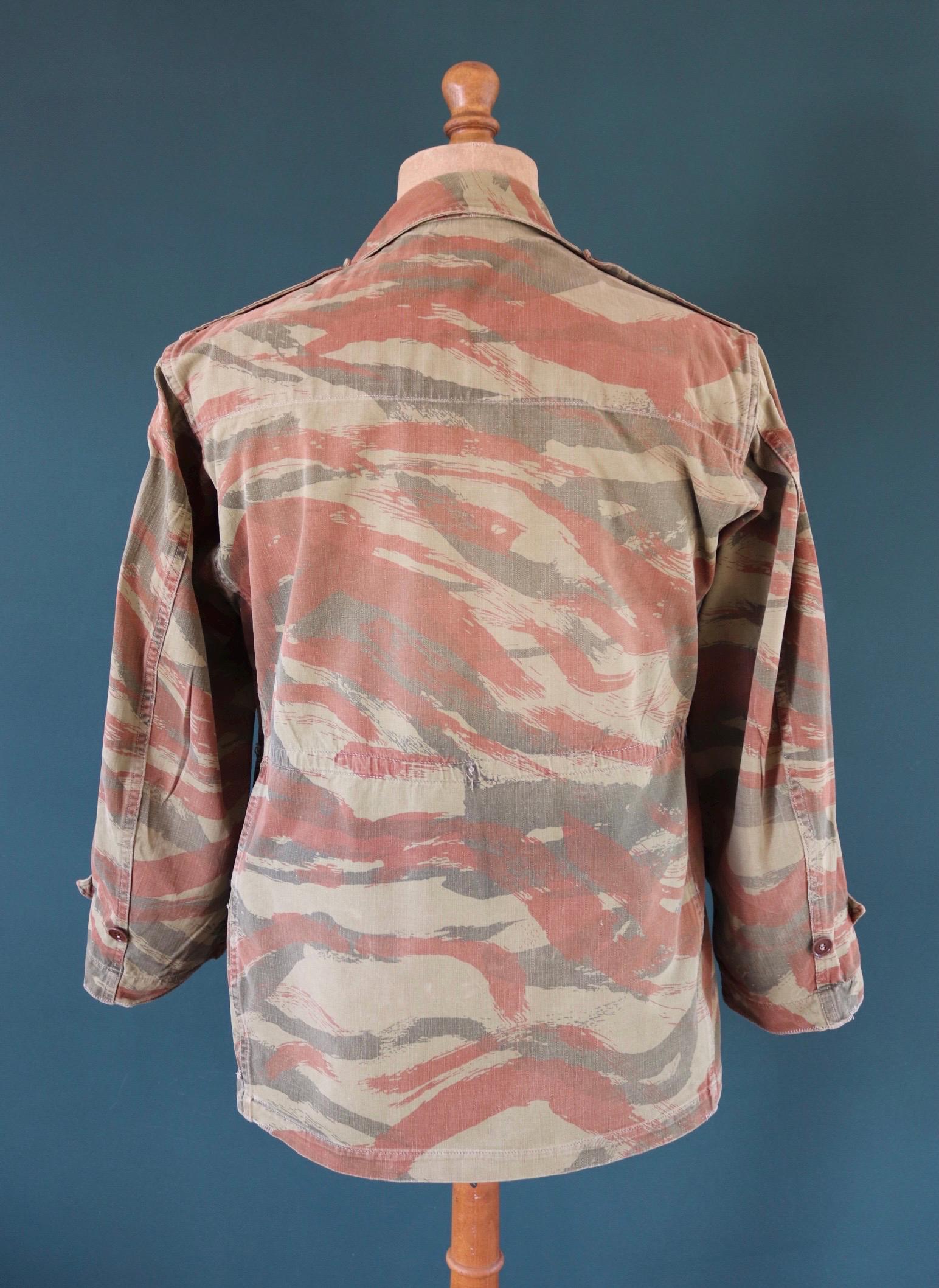 Vintage 1960s French lizard camo M47 TAP jacket - herringbone cotton - military workwear - 41" chest