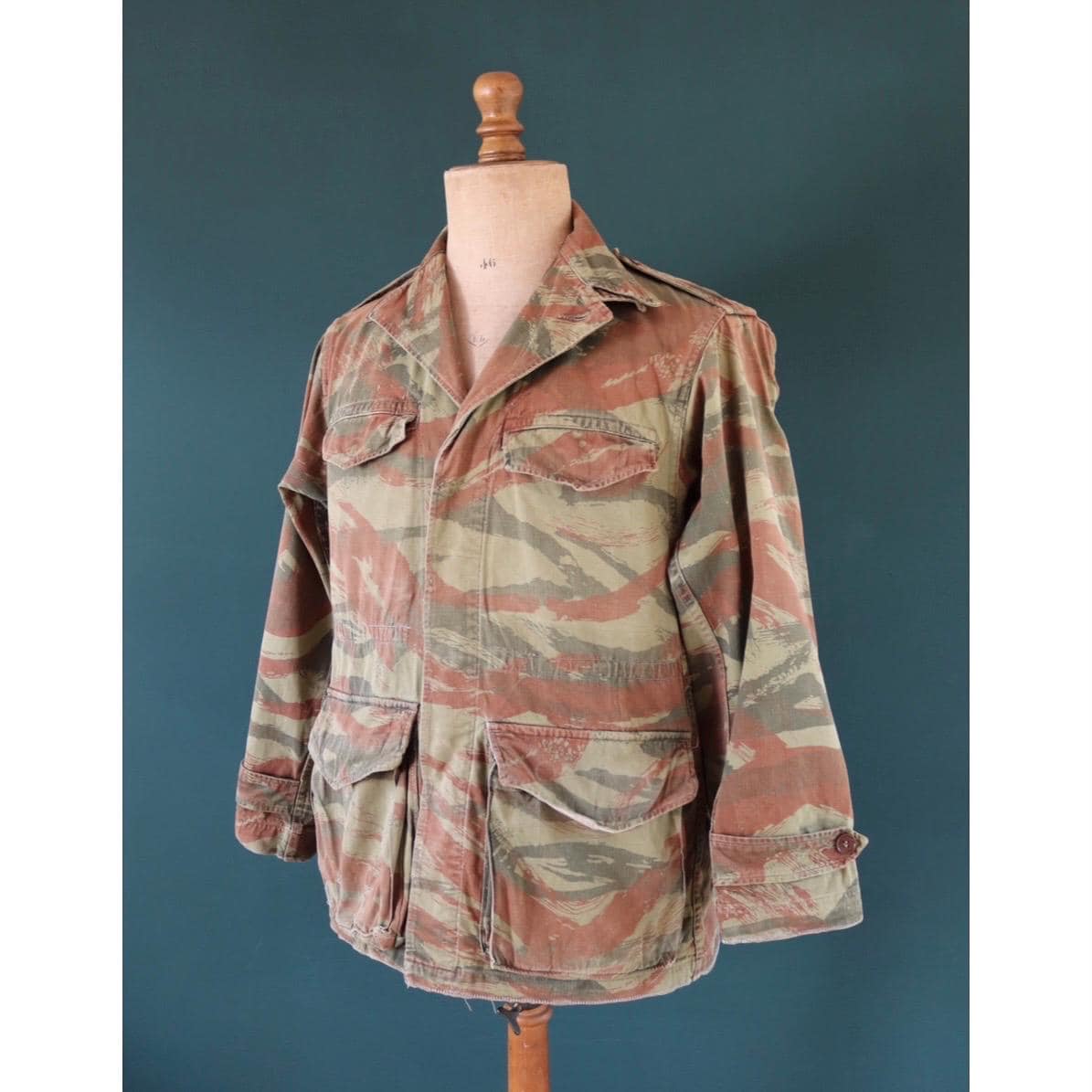Vintage 1960s French lizard camo M47 TAP jacket - herringbone cotton - military workwear - 41" chest
