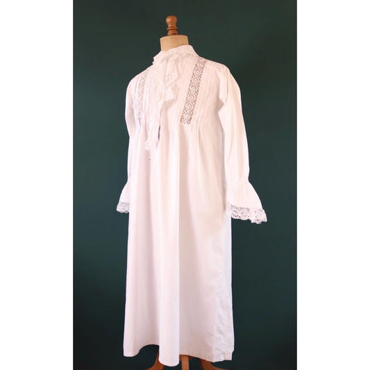 Antique 1800s Victorian white cotton nightgown - vintage 1900s dress - cottagecore - handmade lace - 48” chest
