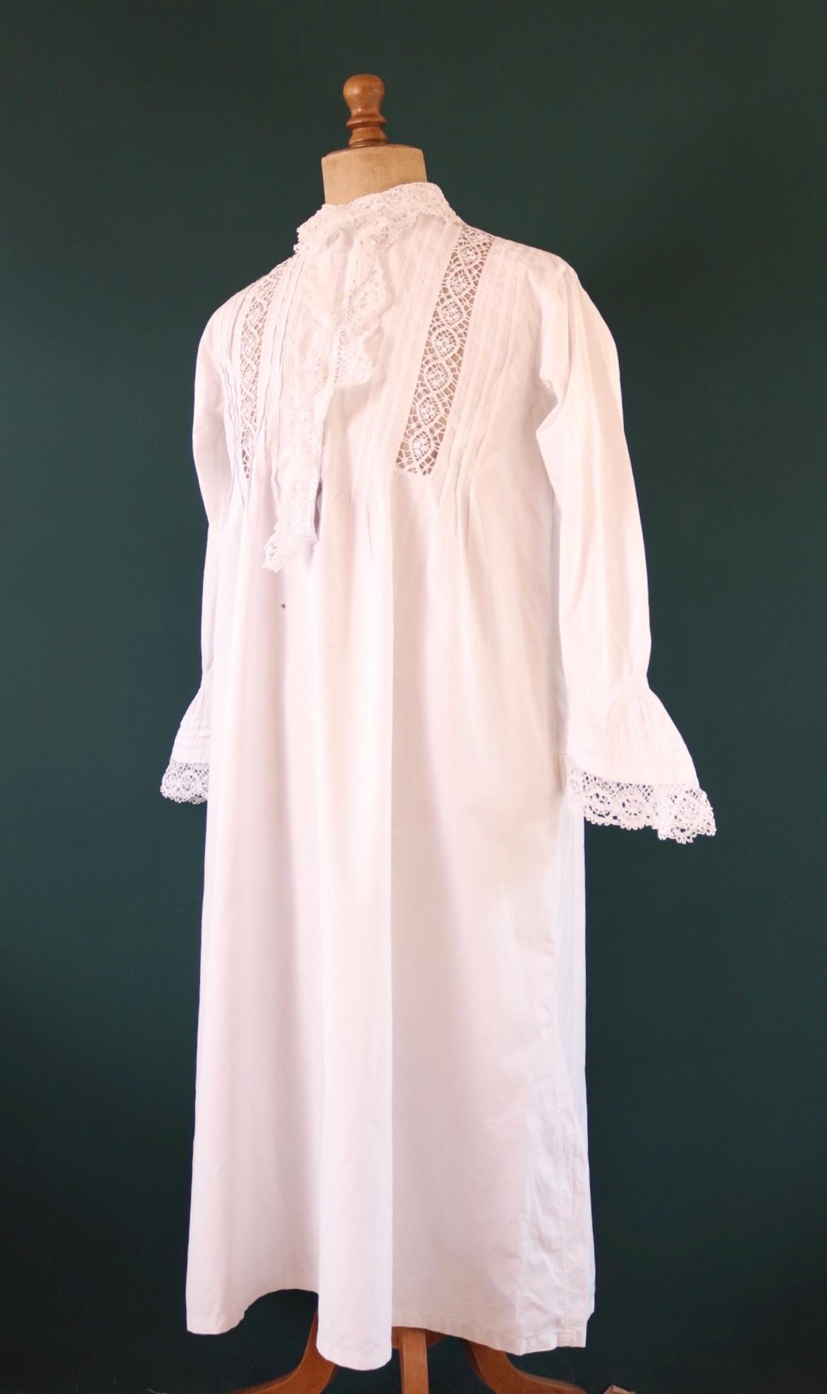 Antique 1800s Victorian white cotton nightgown - vintage 1900s dress - cottagecore - handmade lace - 48” chest