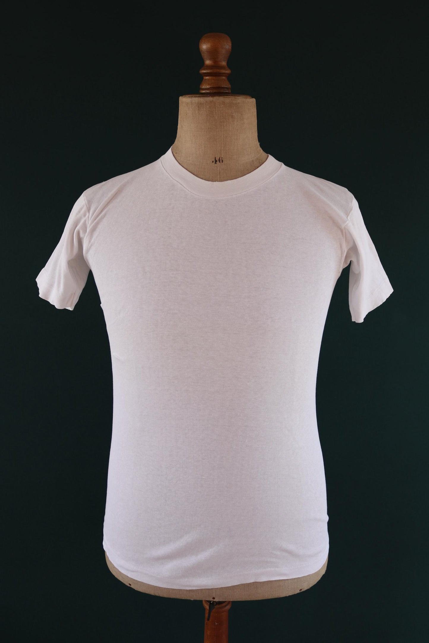 Vintage 1970s blank t shirt - plain white tee - 32” 34” 36” chest