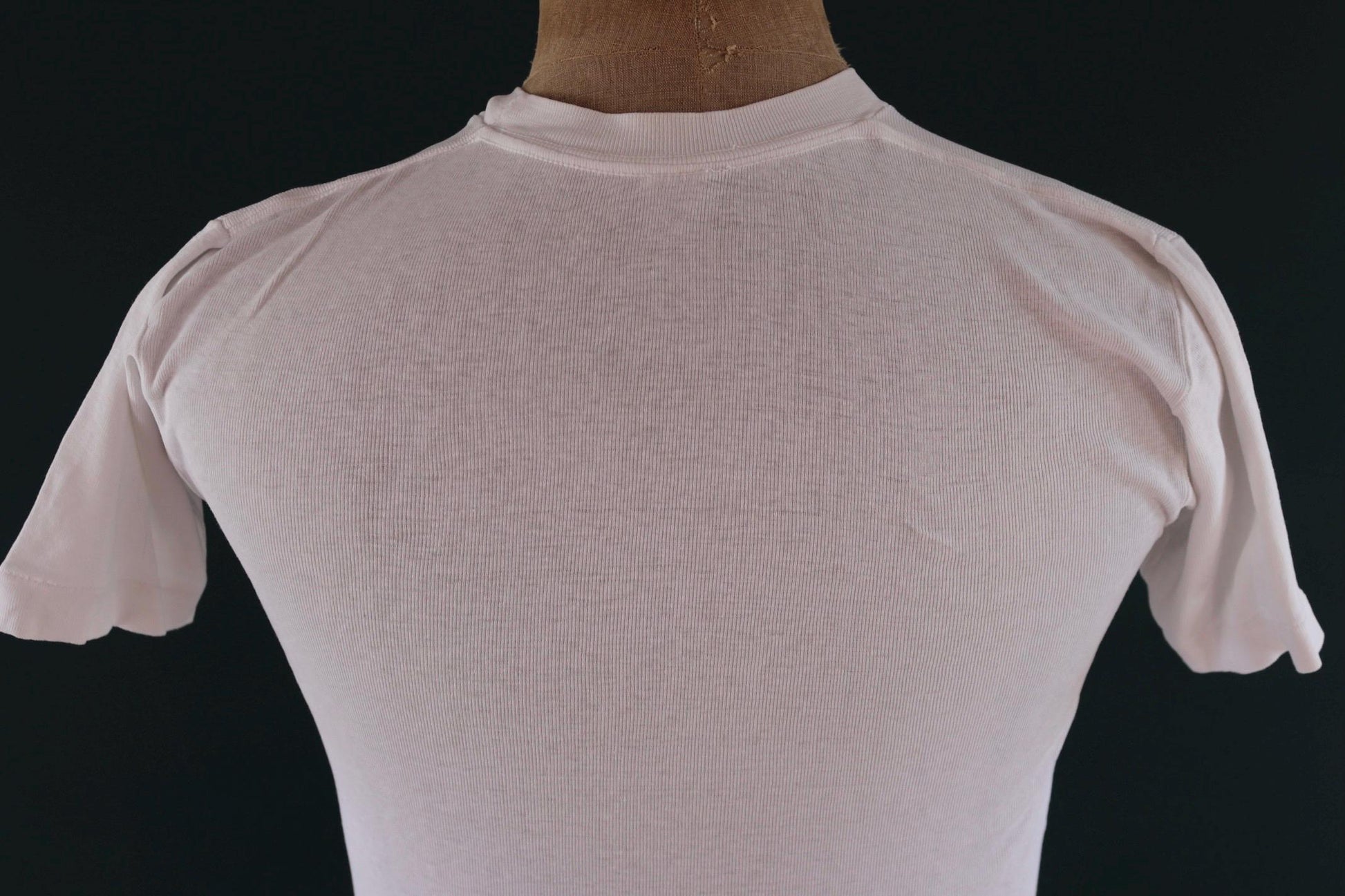 Vintage 1970s blank t shirt - plain white tee - 32” 34” 36” chest