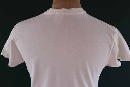 Vintage 1990s Hanes blank t shirt - plain white tee - 39” chest