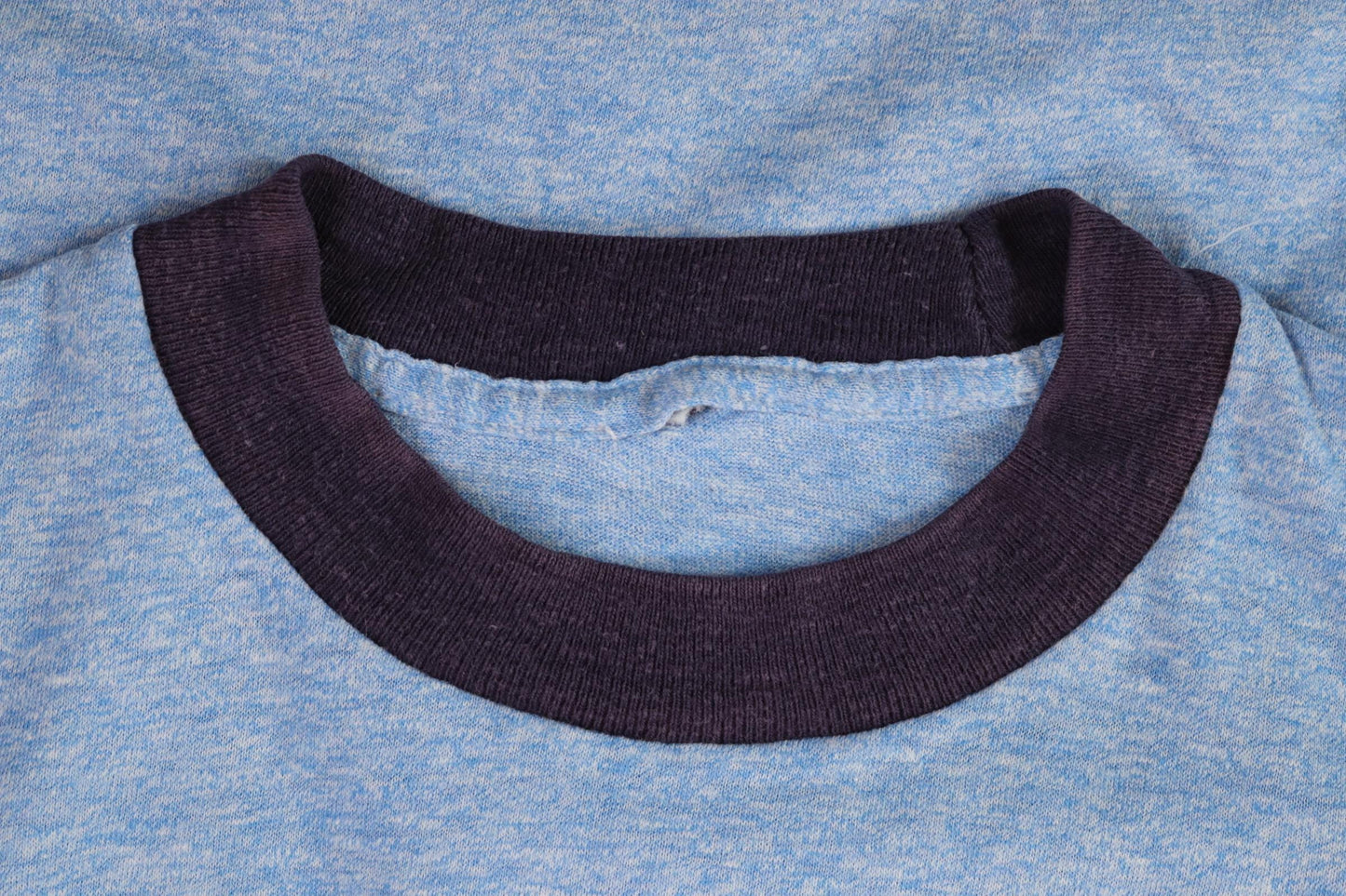 Vintage 1970s t shirt - blue marl - single stitch tee - 34” chest - ringer sportswear