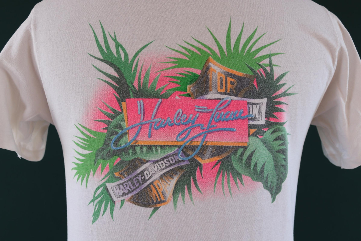 Vintage 1990s Harley Davidson t shirt - Hawaiian luau - 38" chest