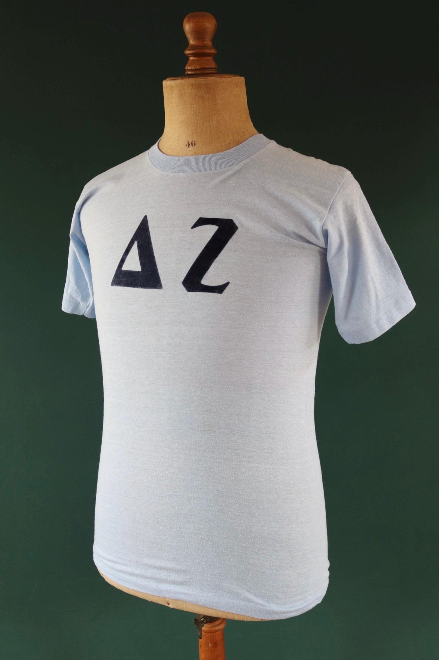 Vintage 1970s Greek letters sorority t shirt - single stitch tee - 36” chest