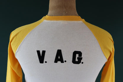 Vintage 1970s drinking team t shirt - single stitch - flock letter print - 38” chest
