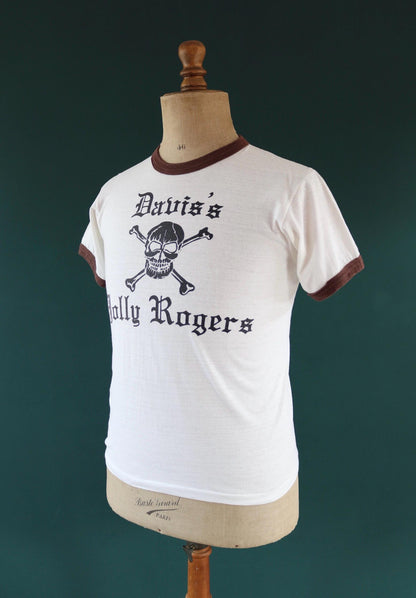 Vintage 1970s skull ringer t shirt - Russell Athletic - pirate tee - 36” chest