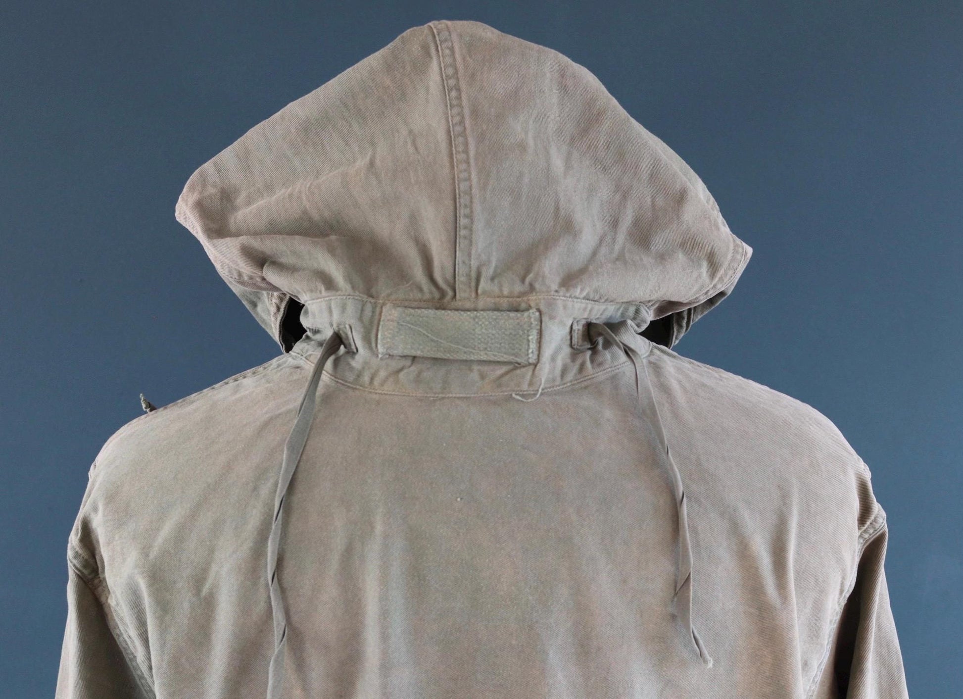 Vintage 1940s US Navy gunners smock - wet weather parka - WW2 USN - naval deck jacket - military anorak - 50” chest