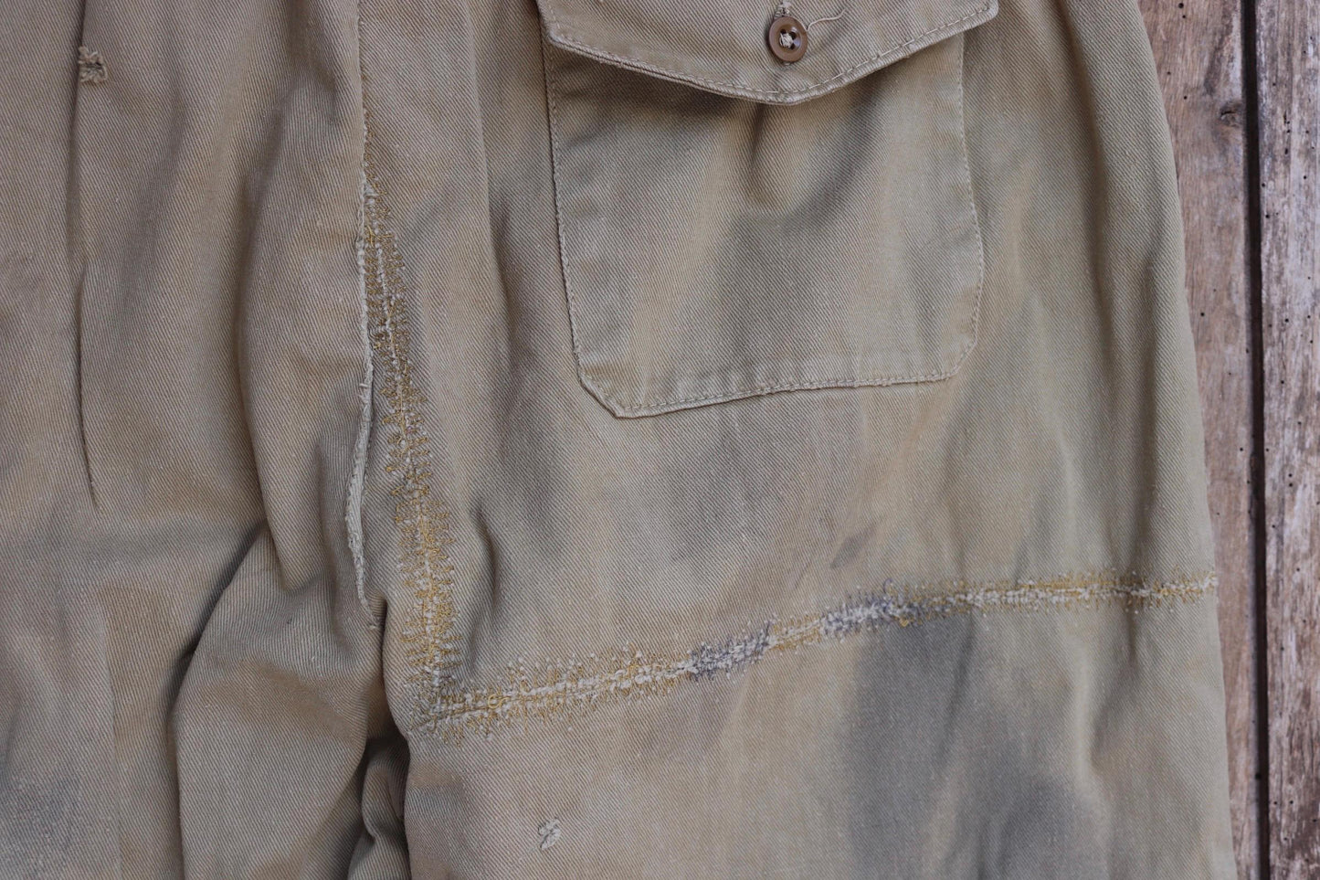 Vintage 1950s British army chinos - military trousers - pleated pants - 33" x 33"
