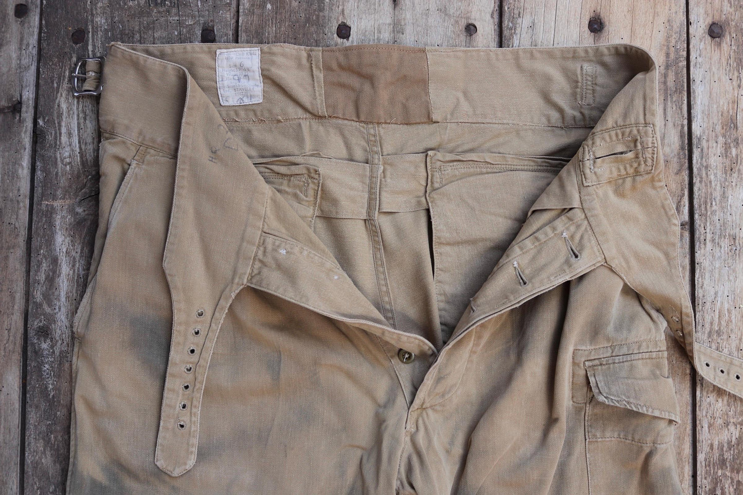 Vintage 1960s British army Gurkha trousers - military pleated pants - 33" x 28"