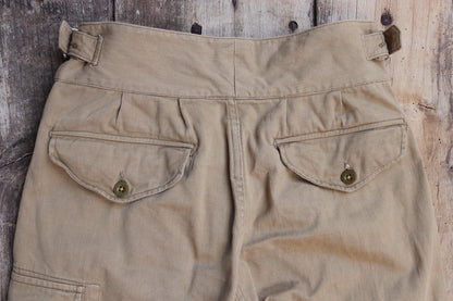 Vintage 1960s British army Gurkha trousers - military pleated pants - 30" x 27"