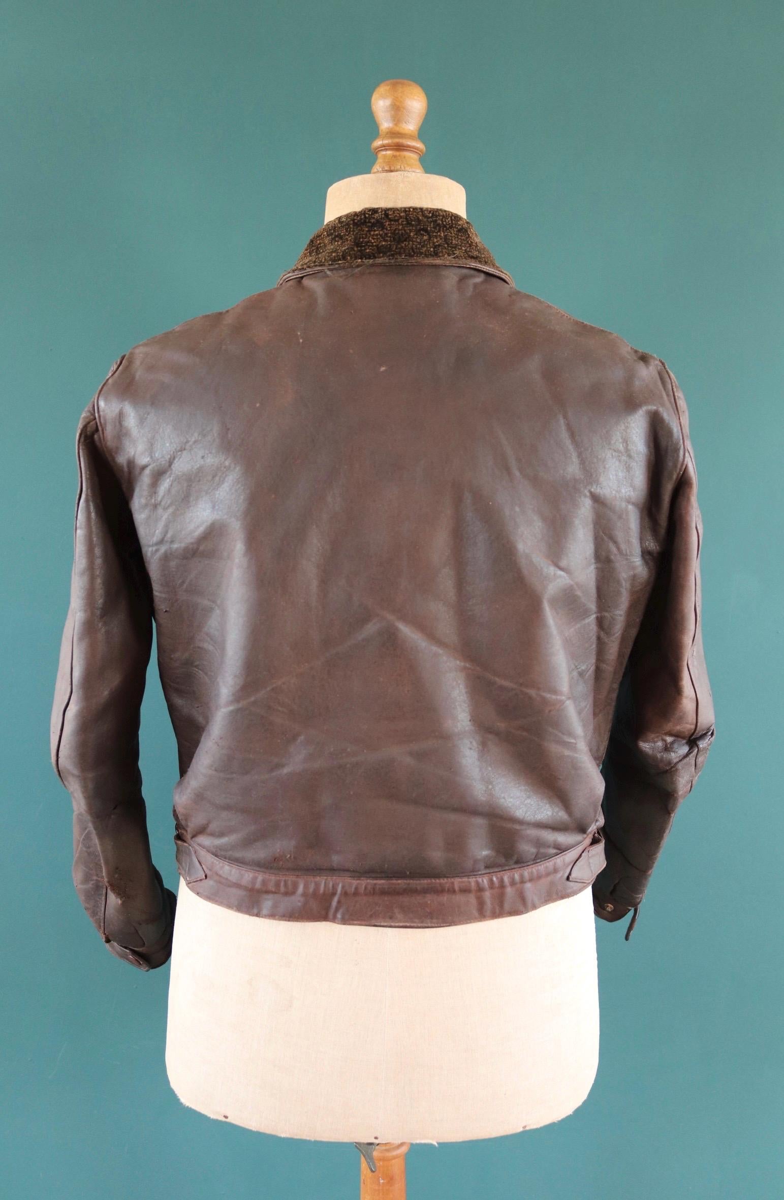 Vintage 1930s French brown leather cyclist jacket - WW2 Resistance - 43” chest
