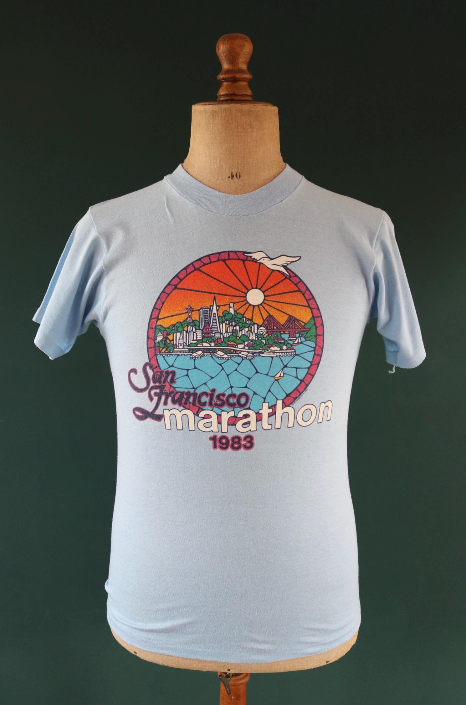 Vintage 1980s San Francisco marathon t shirt - running print - 36” chest