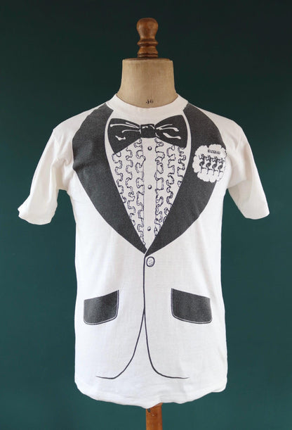 Vintage 1970s tuxedo suit t shirt - Pointer Sisters - rock tee - overalls print - 40” chest