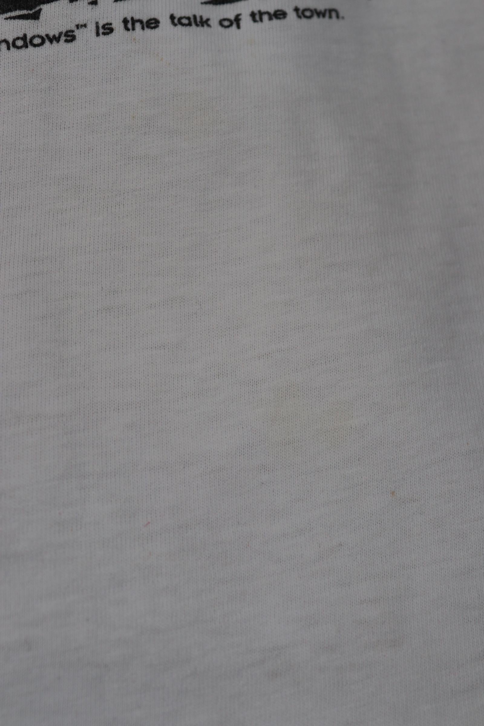 Vintage 1990s computer software t shirt - Windows 95 tee - tech geek - 48” chest