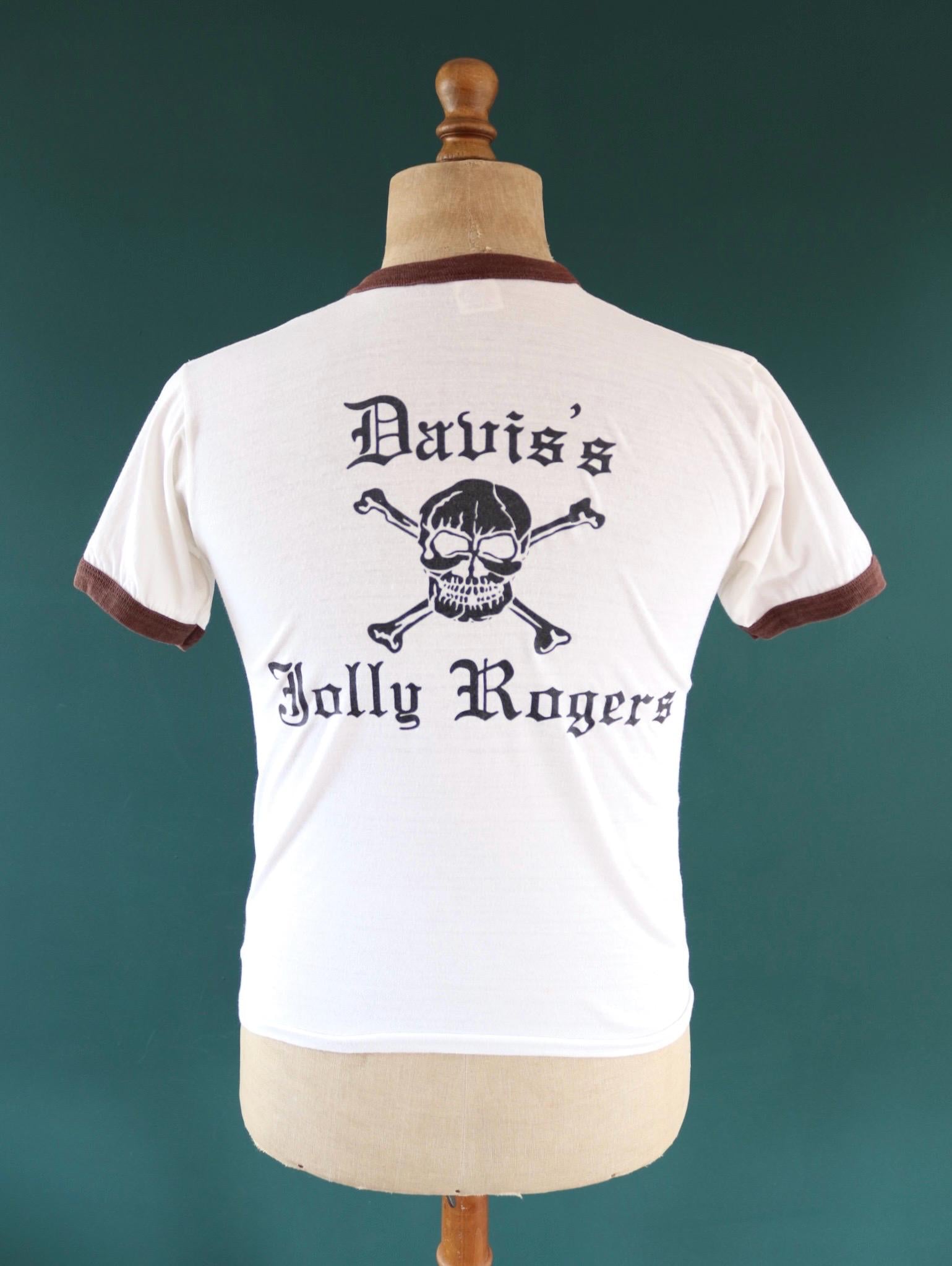 Vintage 1970s skull ringer t shirt - Russell Athletic - pirate tee - 36” chest