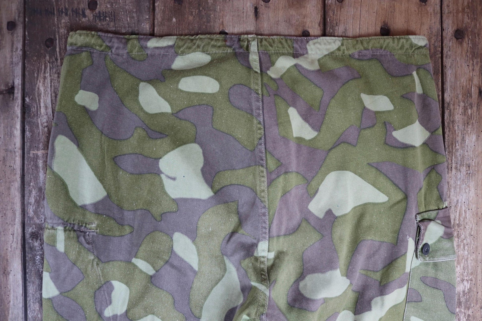 Vintage 1960s Finnish M62 camo trousers - windproof paratrooper pants - 40” x 31”