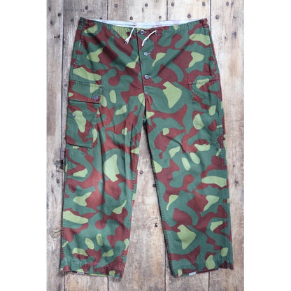 Vintage 1980s Finnish M62 camo trousers - windproof paratrooper pants - 42” x 28”