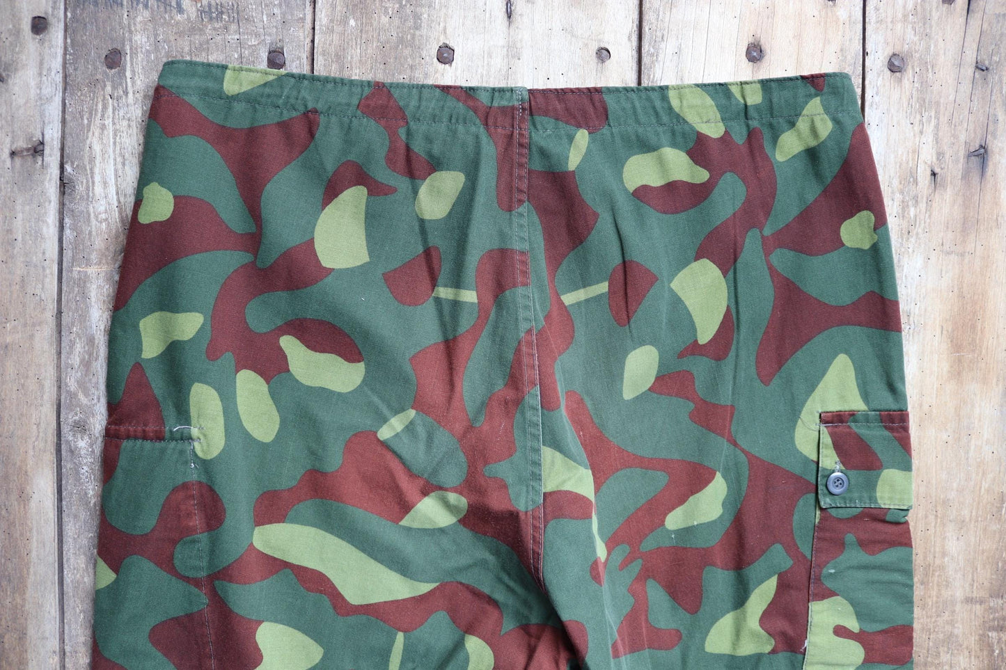 Vintage 1980s Finnish M62 camo trousers - windproof paratrooper pants - 42” x 28”