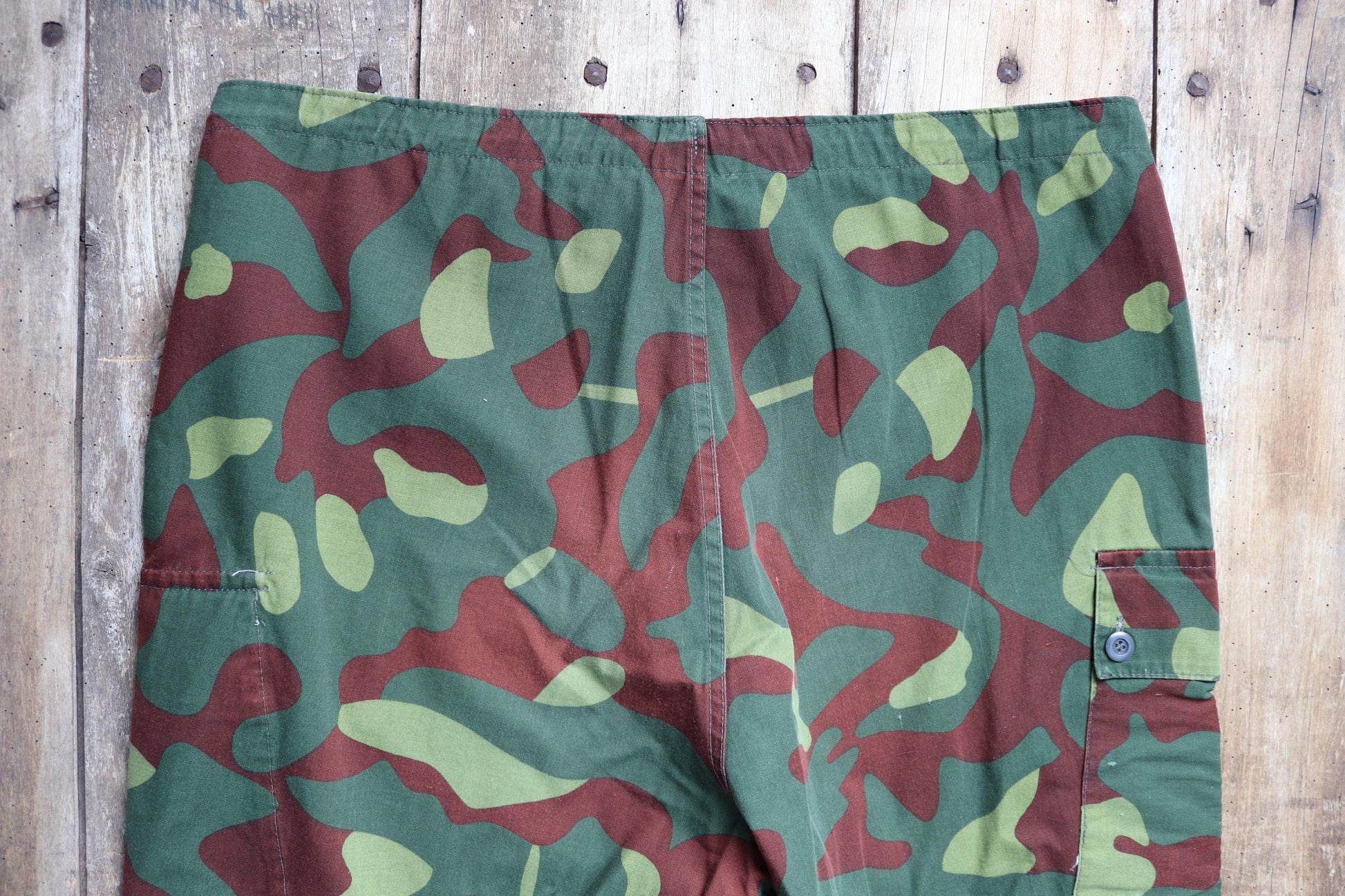 Vintage 1980s Finnish M62 camo trousers - windproof paratrooper pants - 42” x 28”