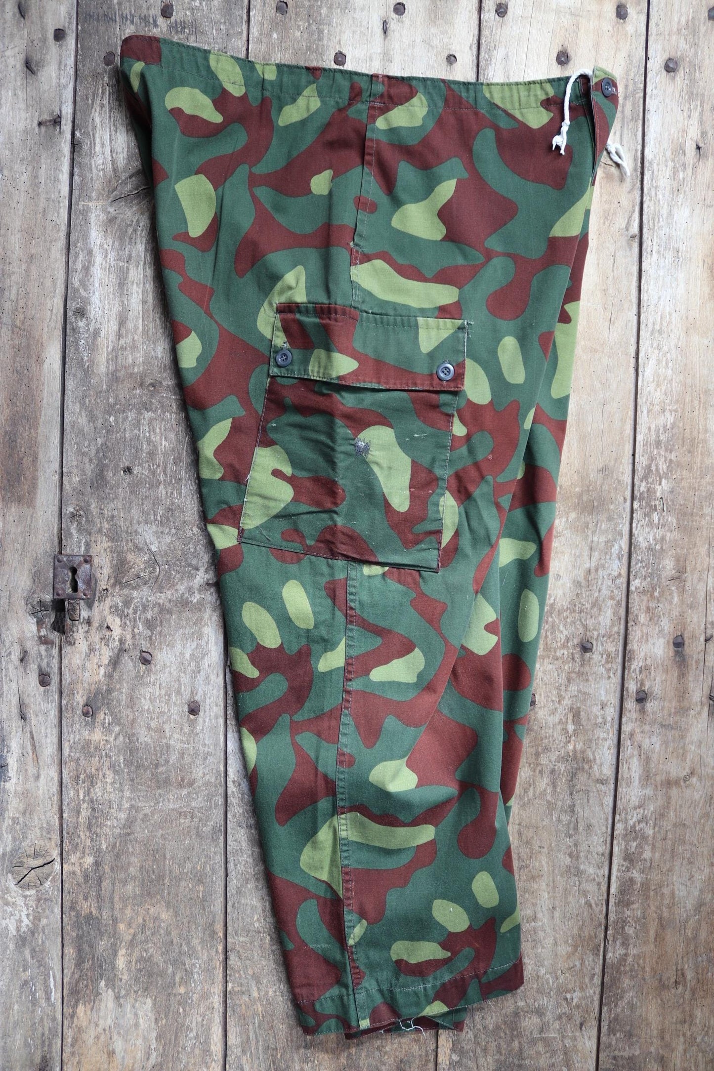 Vintage 1980s Finnish M62 camo trousers - windproof paratrooper pants - 42” x 28”