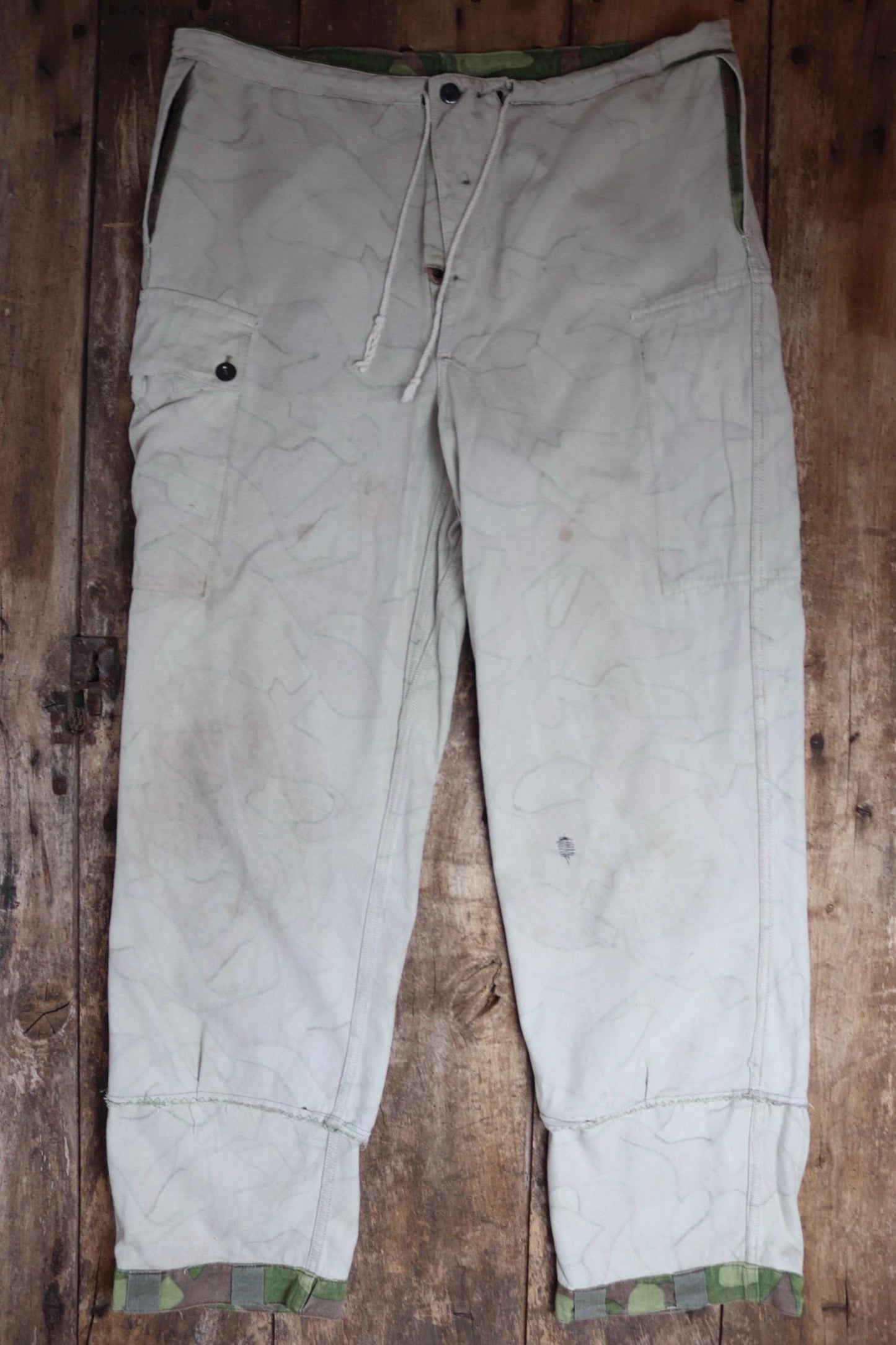 Vintage 1960s Finnish M62 camo trousers - windproof paratrooper pants - 40” x 34”