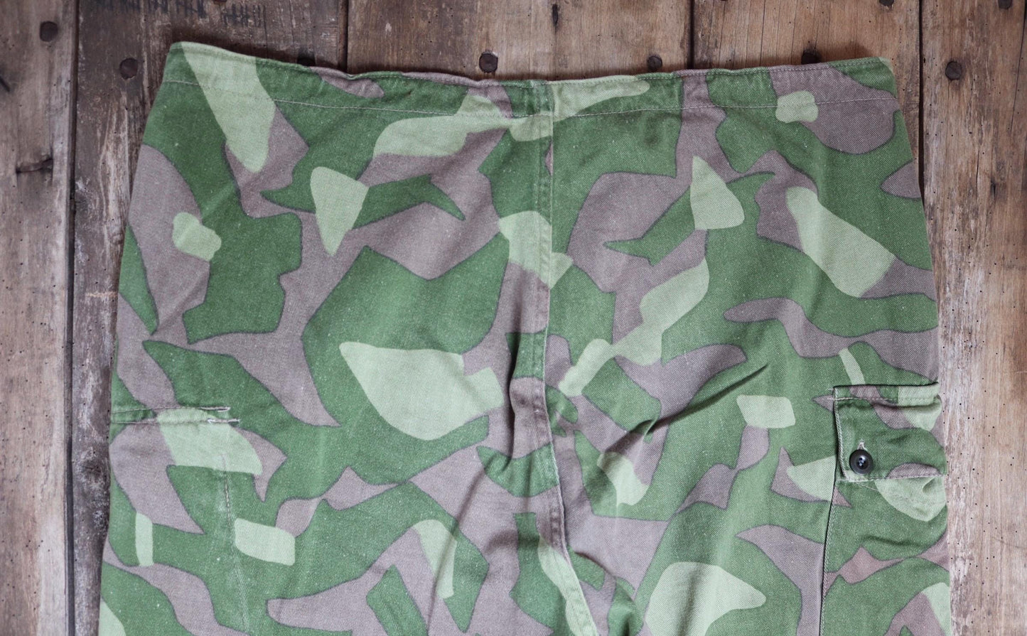 Vintage 1960s Finnish M62 camo trousers - windproof paratrooper pants - 40” x 34”